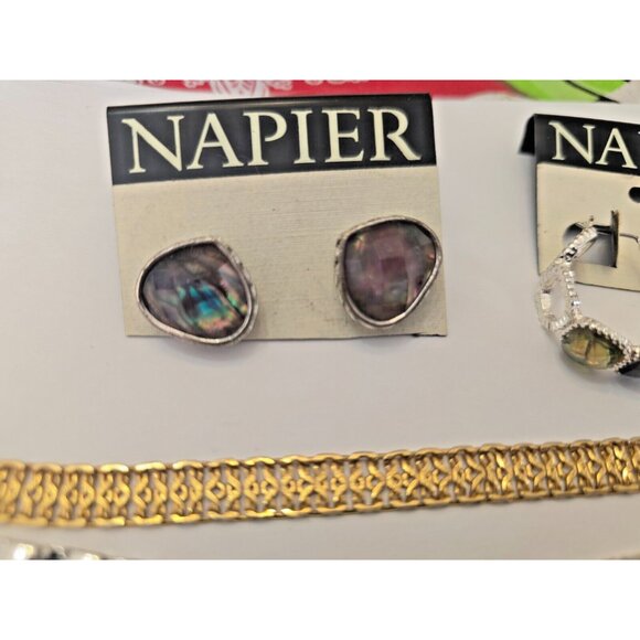 Vintage to Modern Napier Jewelry Lot Bracelets Earrings Necklaces Brooch - Picture 2 of 16